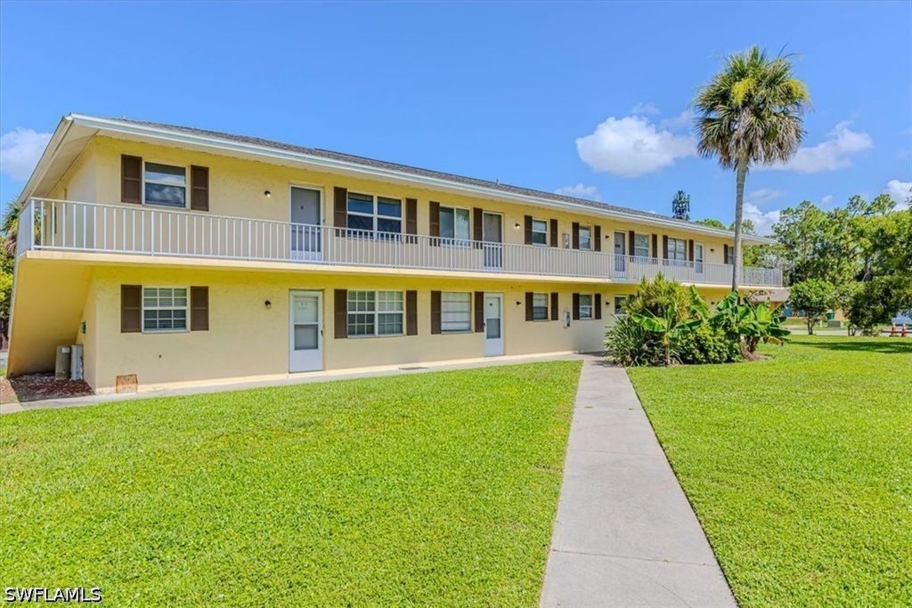 3325 Airport Rd N S5, Naples