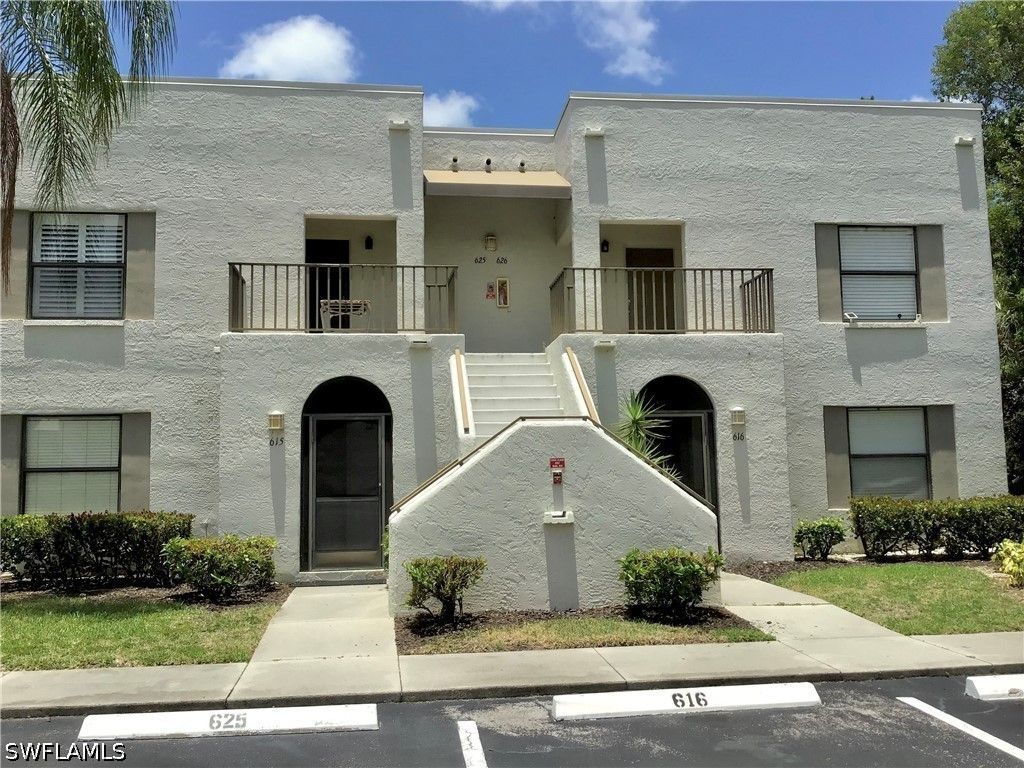 3321 Olympic Dr 625, Naples