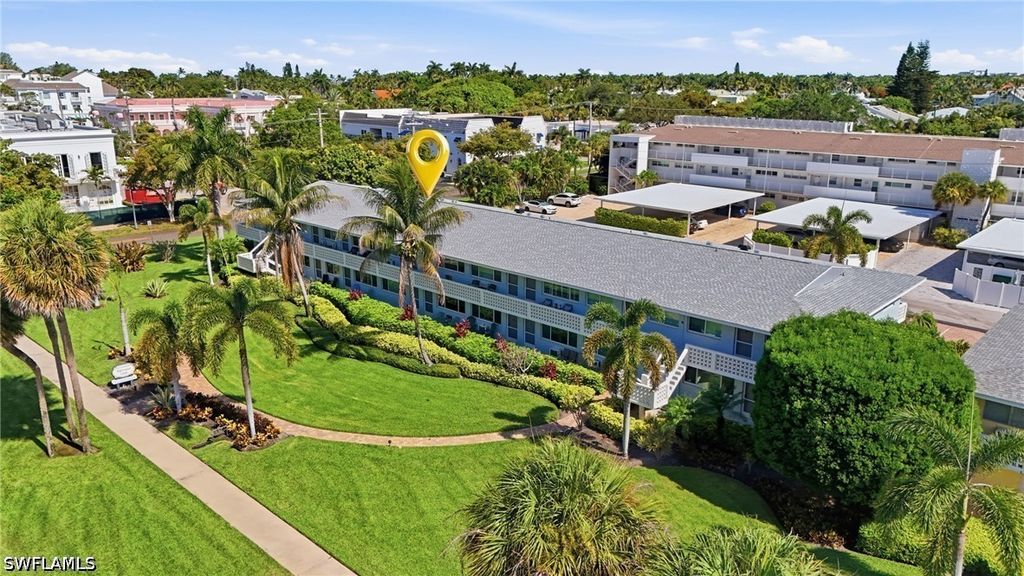421 12th Ave S A4, Naples