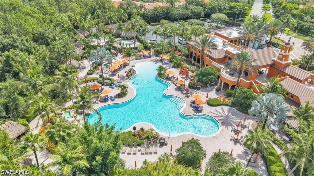 8957 Malibu St 503, NAPLES