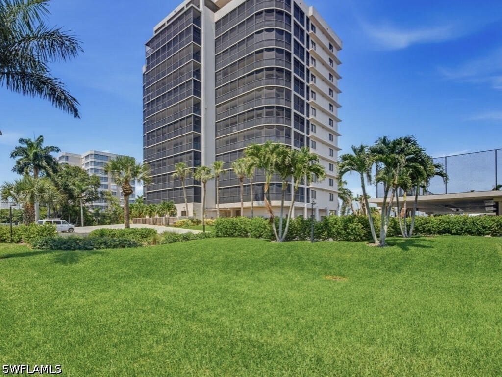 11030 Gulf Shore Dr 503, Naples