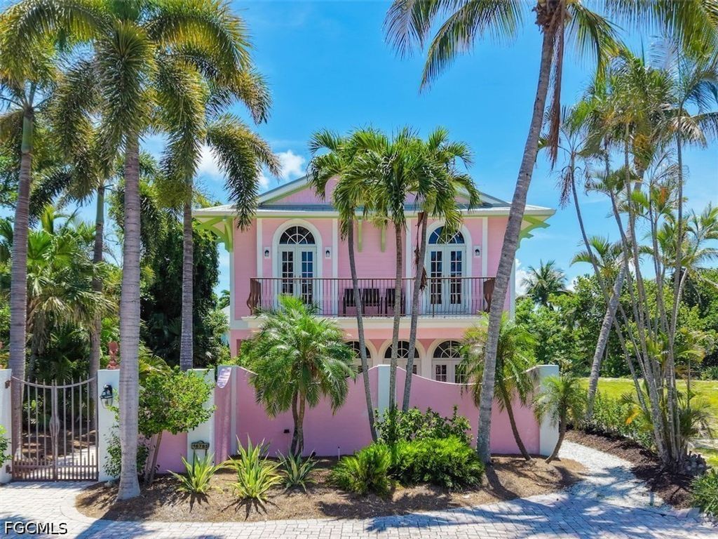 16785 Captiva Dr, CAPTIVA