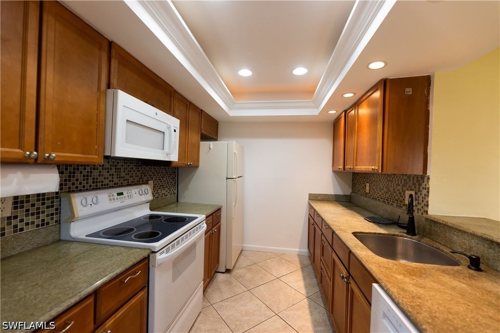 3655 Boca Ciega Dr 306, Naples