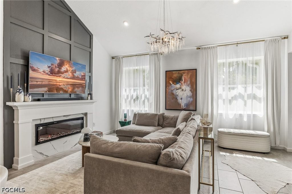 4704 Arboretum Cir 102, Naples