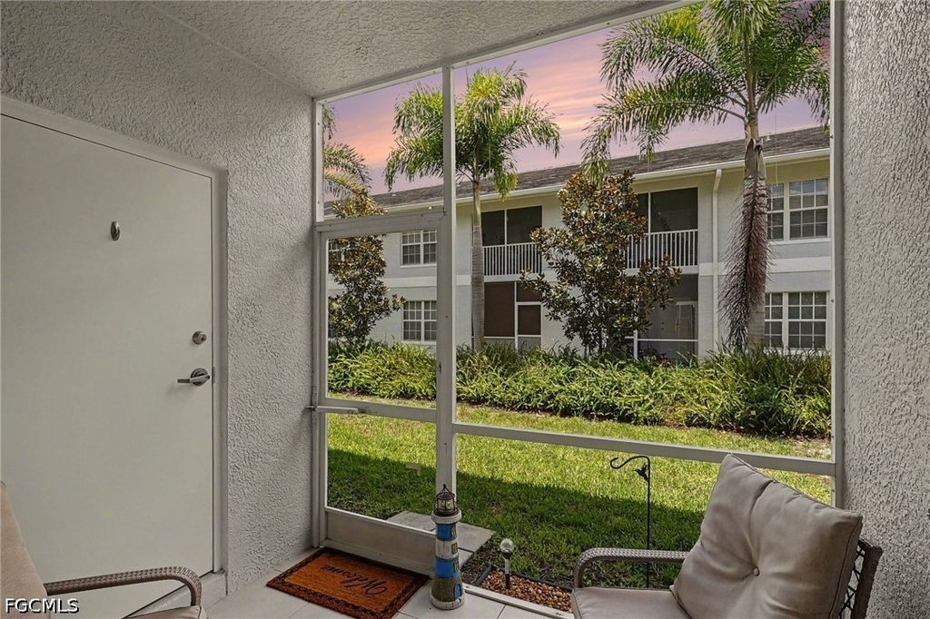 8416 Bernwood Cv Loop 1607, Fort Myers