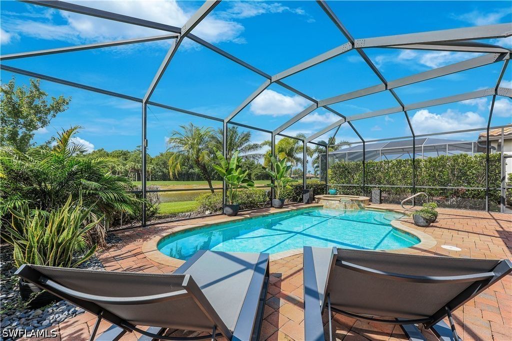 12840 Kinross Ln, Naples