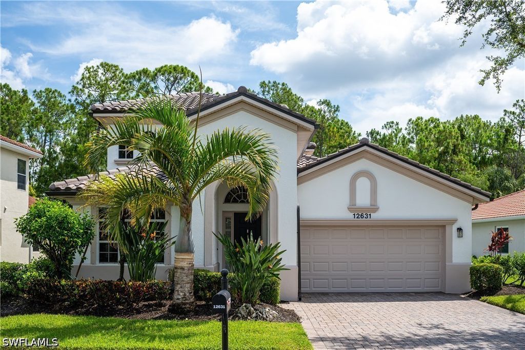 12631 Biscayne Ct, Naples