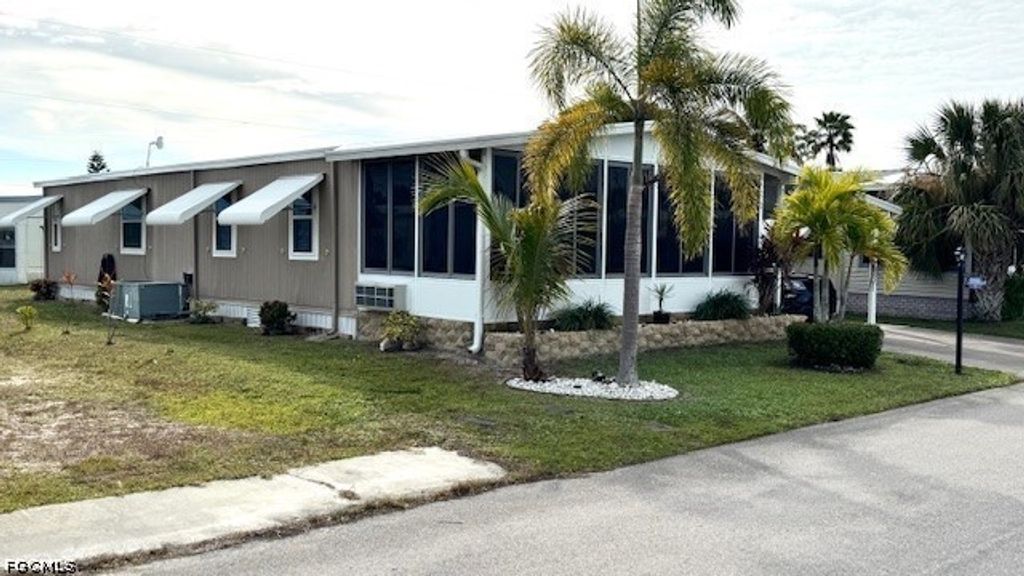 5520 Colonial Rd, North Fort Myers