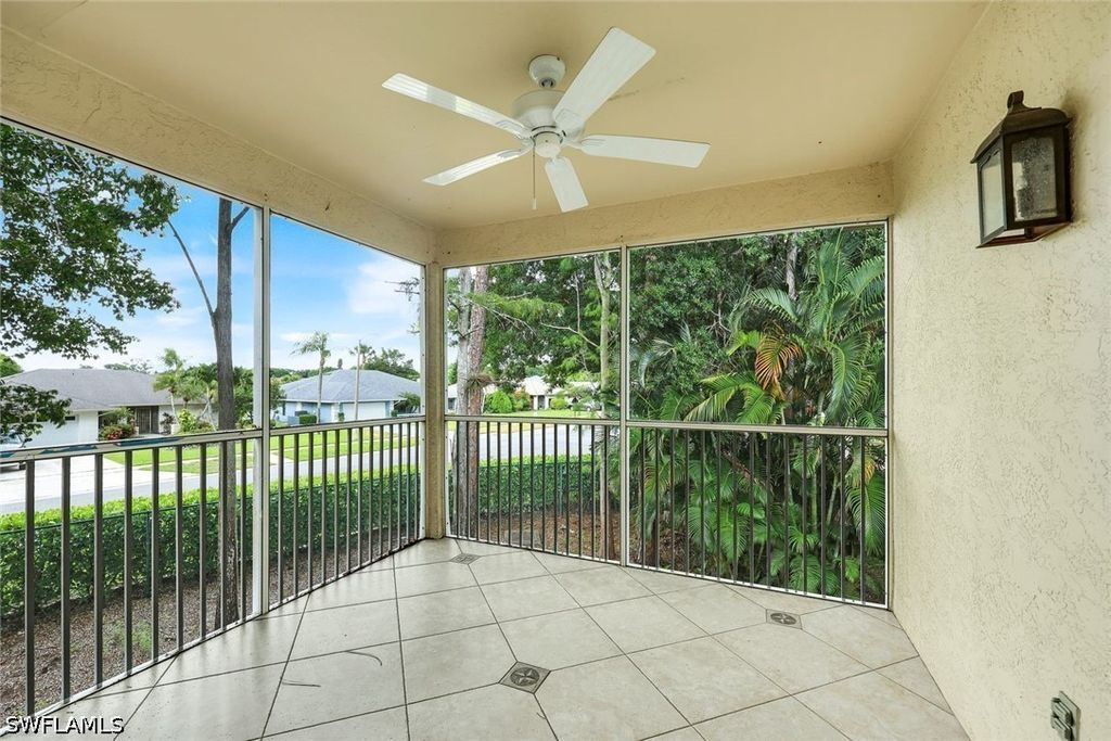 9624 Crescent Garden Dr 201, Naples