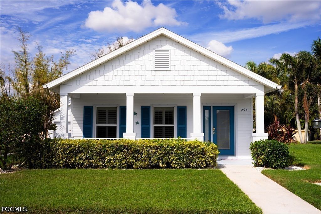 295 Destiny Cir, CAPE CORAL