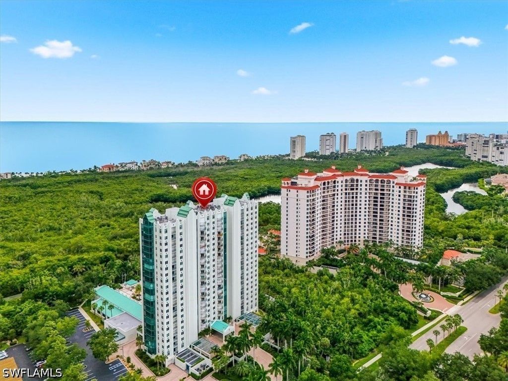 7515 Pelican Bay Blvd 5c, Naples