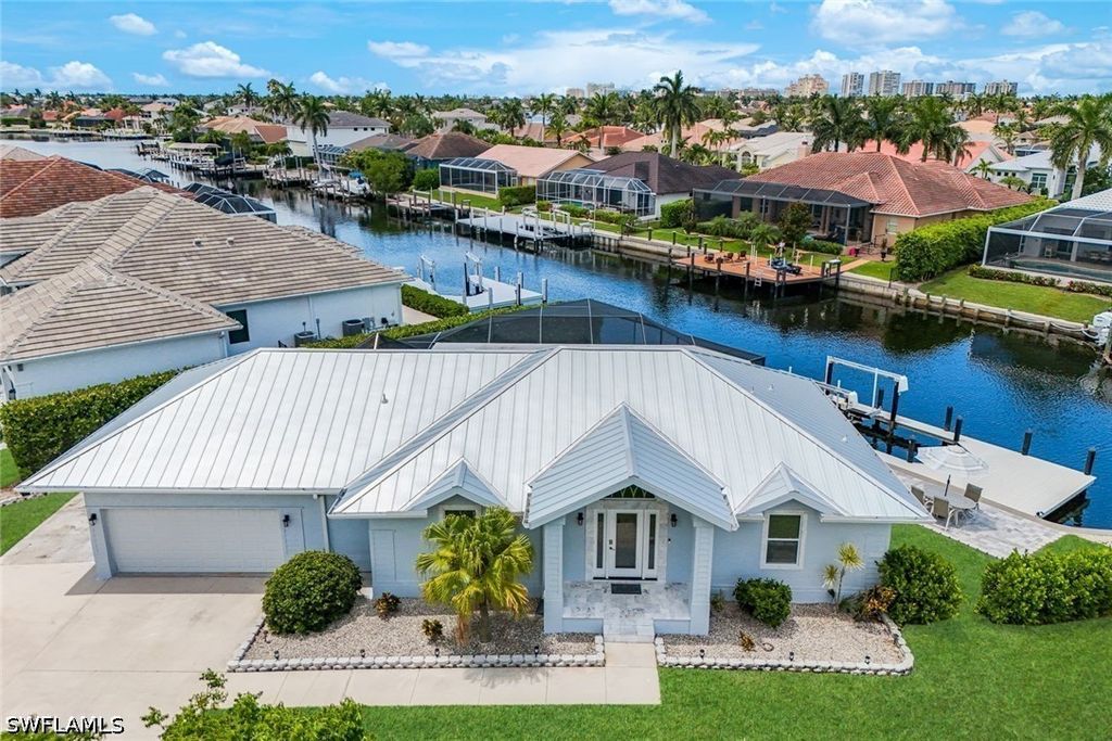398 Wales Ct, Marco Island