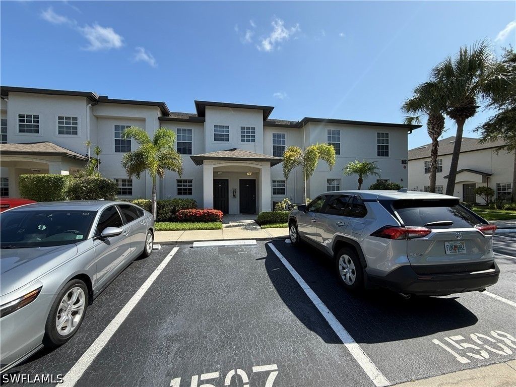 9051 Gervais Cir 1508, Naples
