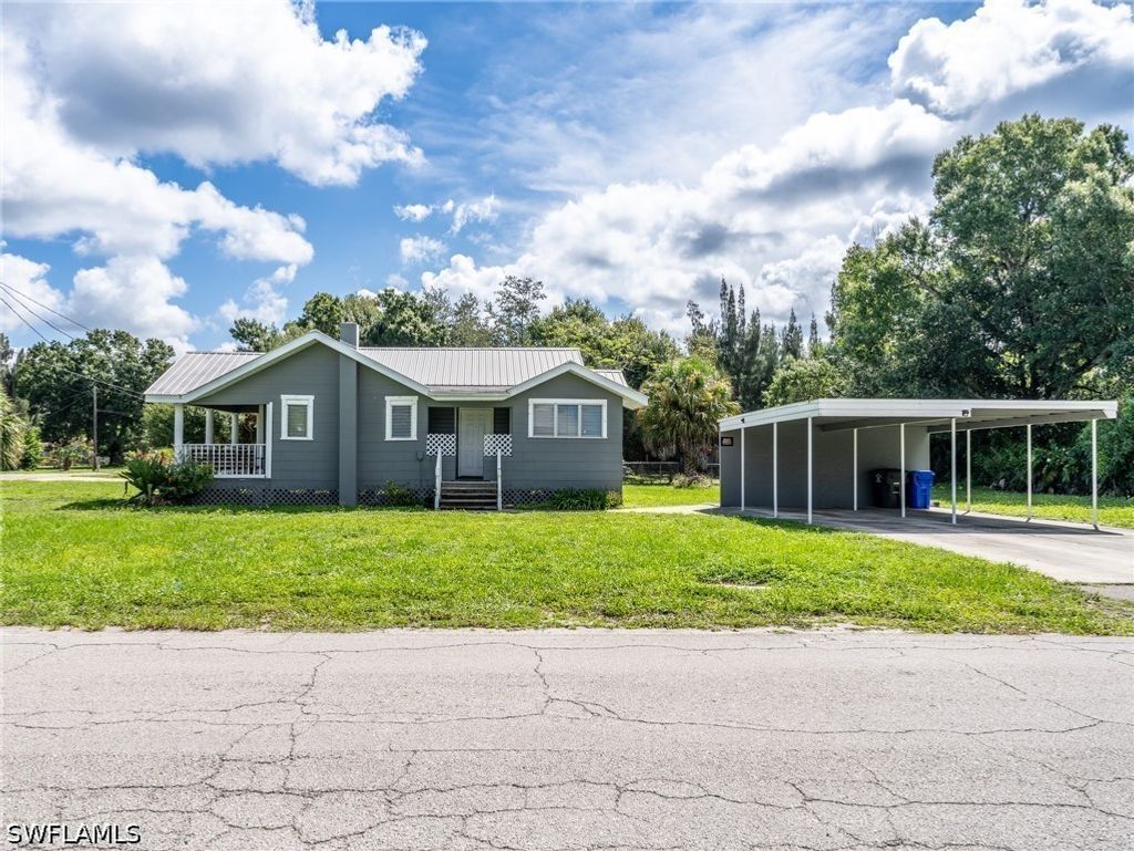 3802 Seminole Ave, Fort Myers