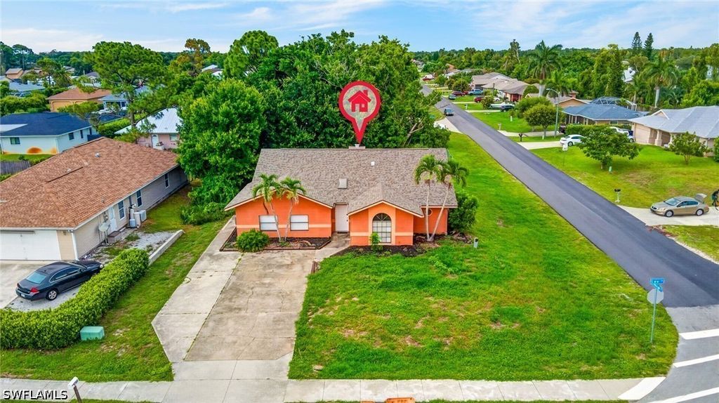17565 Lee Rd, Fort Myers