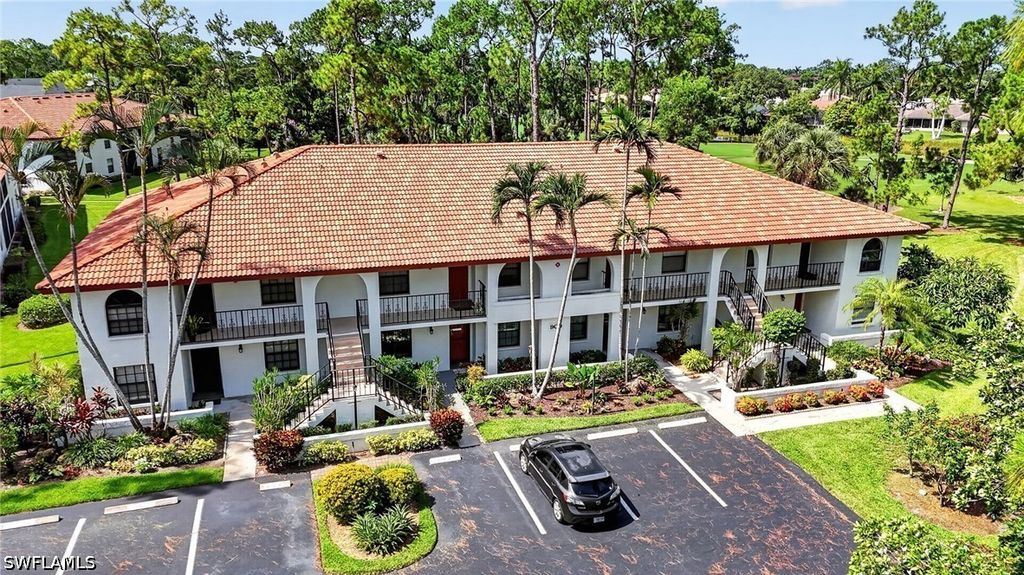 909 Augusta Blvd 7, Naples