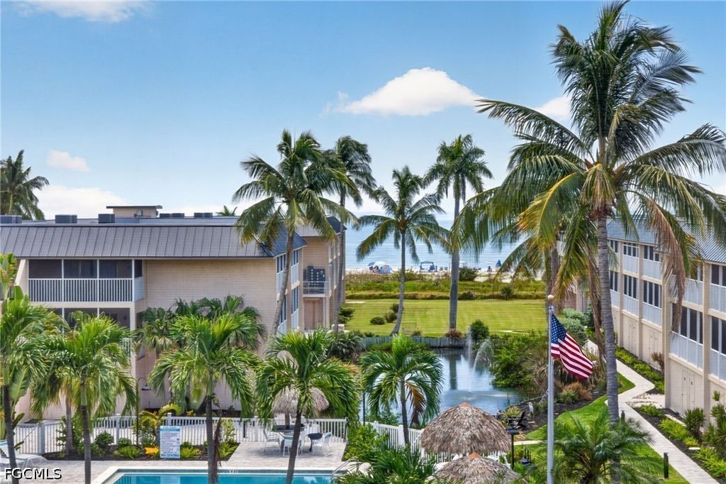 1246 Fulgur St 110, SANIBEL