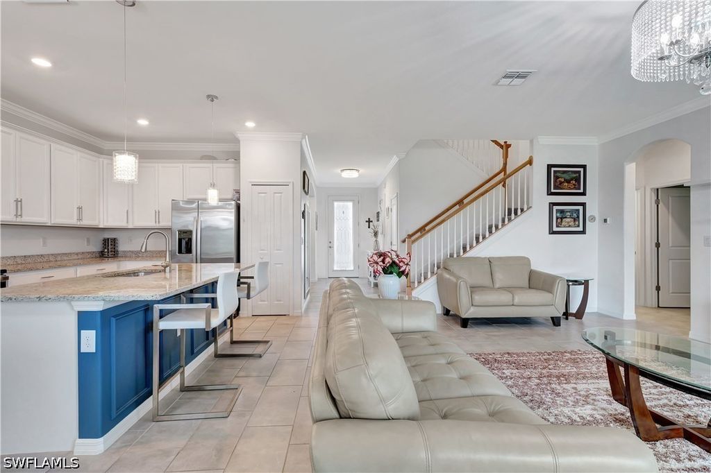 2122 Hamlin St, Naples
