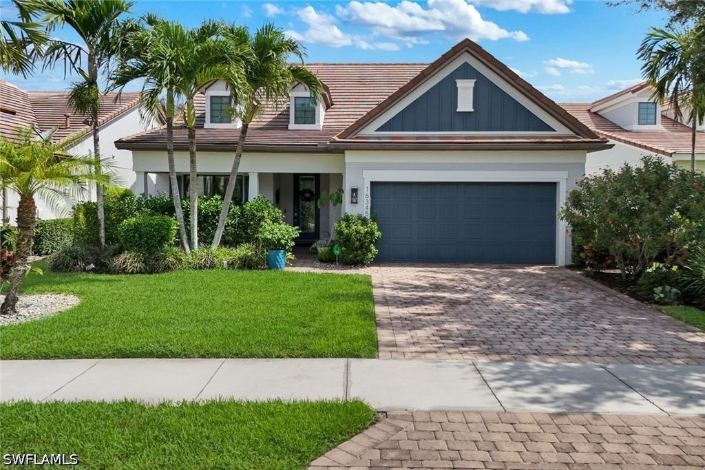 16345 Camden Lakes Cir, NAPLES