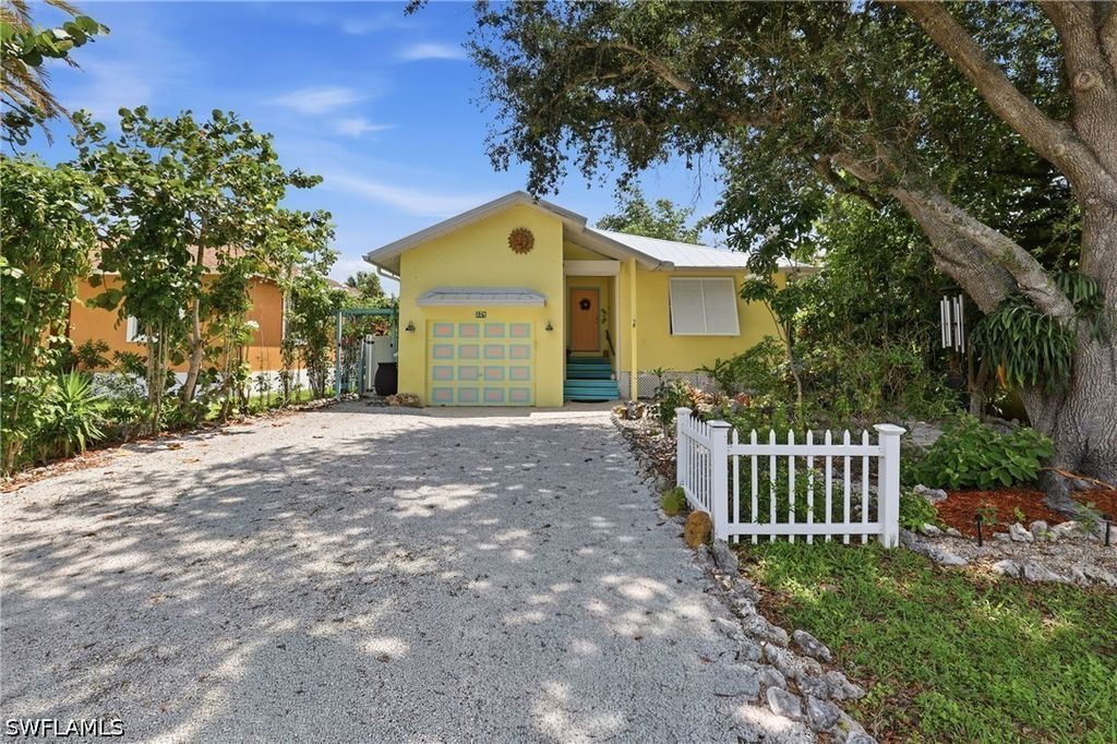 224 Benson St, Naples