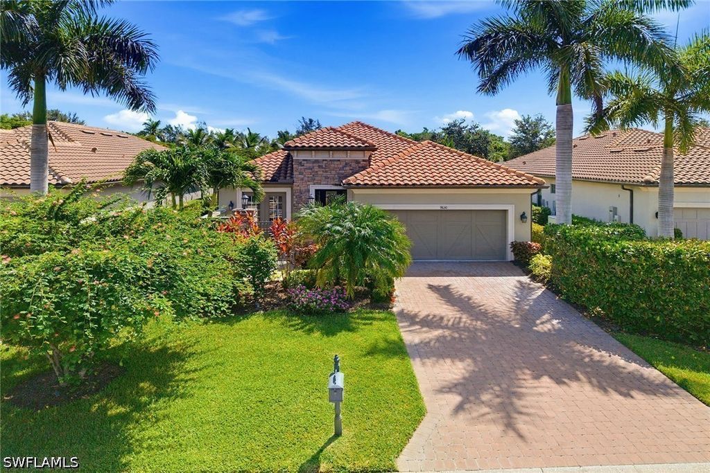 9630 Campanile Cir, Naples