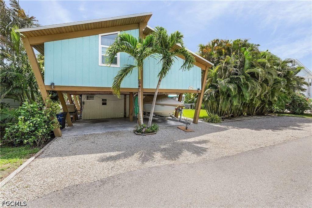 16186 Antigua Way, Bokeelia