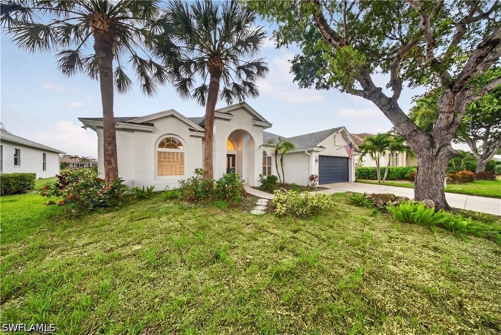 2628 White Cedar Ln, Naples