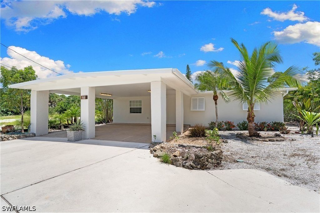 66 River Ct, Naples