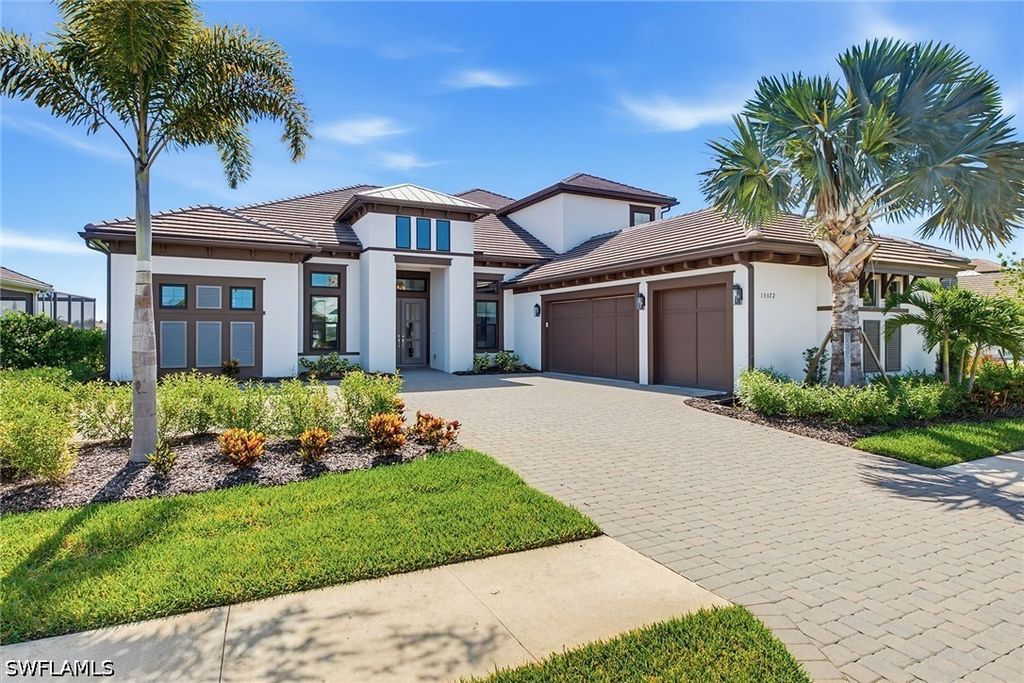 15372 Turin Dr, Naples