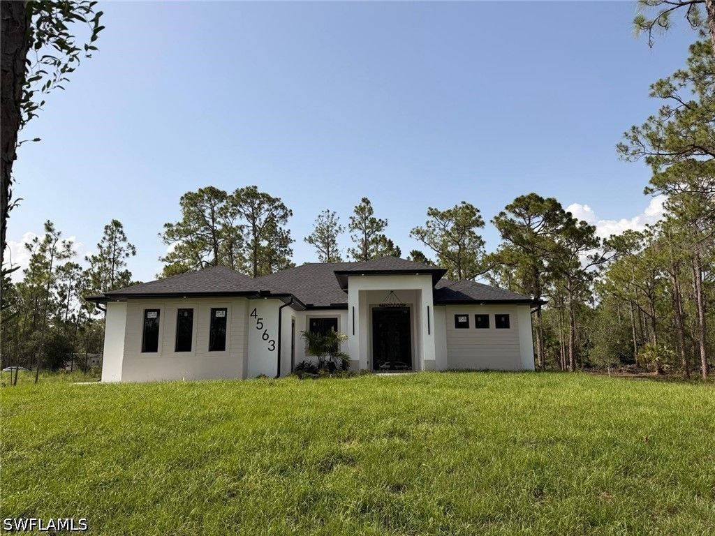 4563 45th Ave Ne, Naples