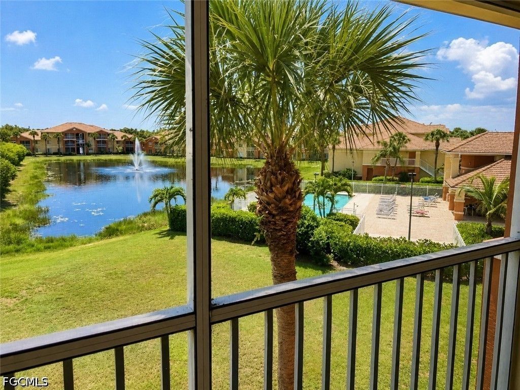 6490 Aragon Way 303, Fort Myers
