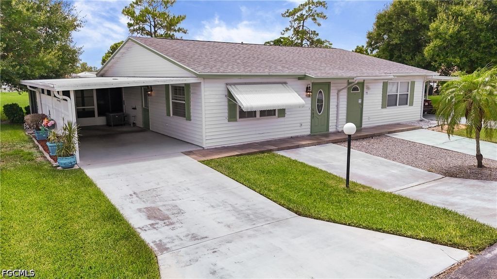 11 Desert Candle Cir, LEHIGH ACRES
