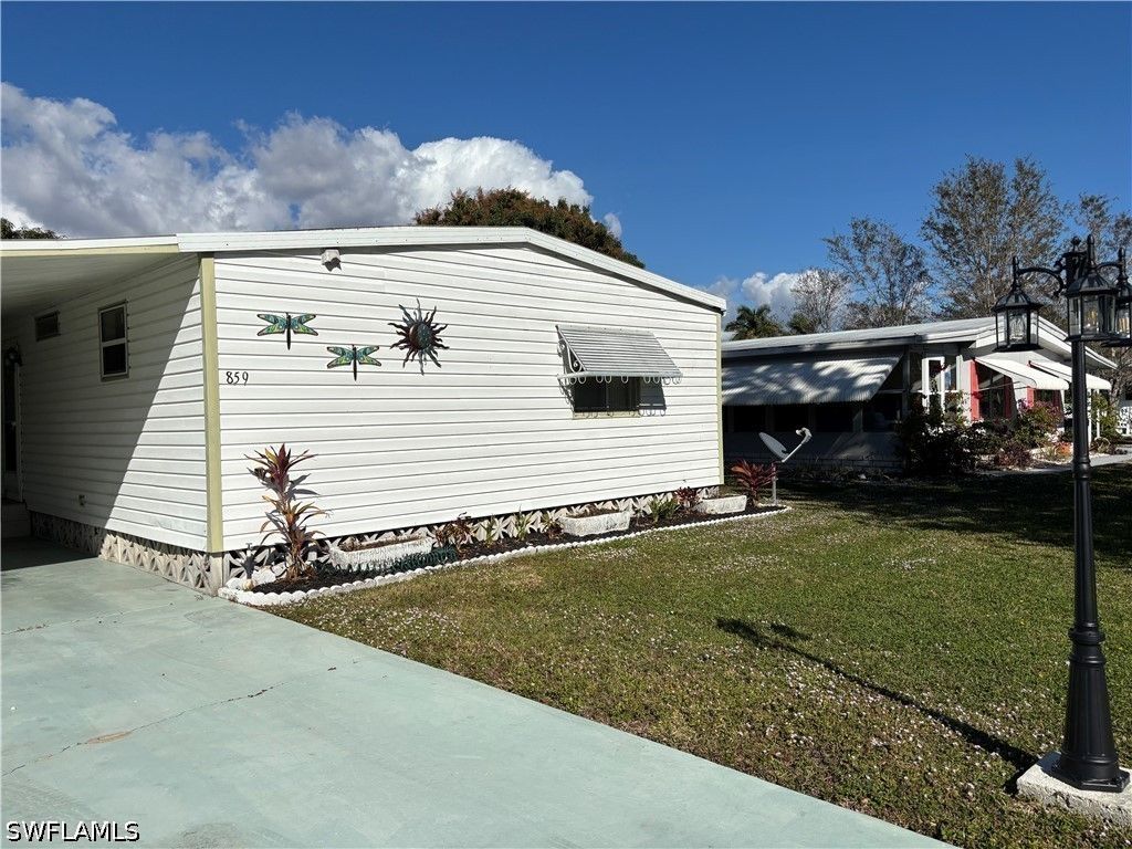 859 Manatee Rd, Naples