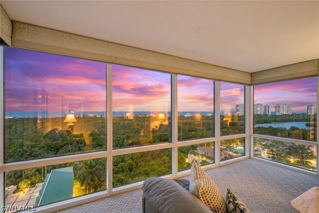 7515 Pelican Bay Blvd 10d, NAPLES