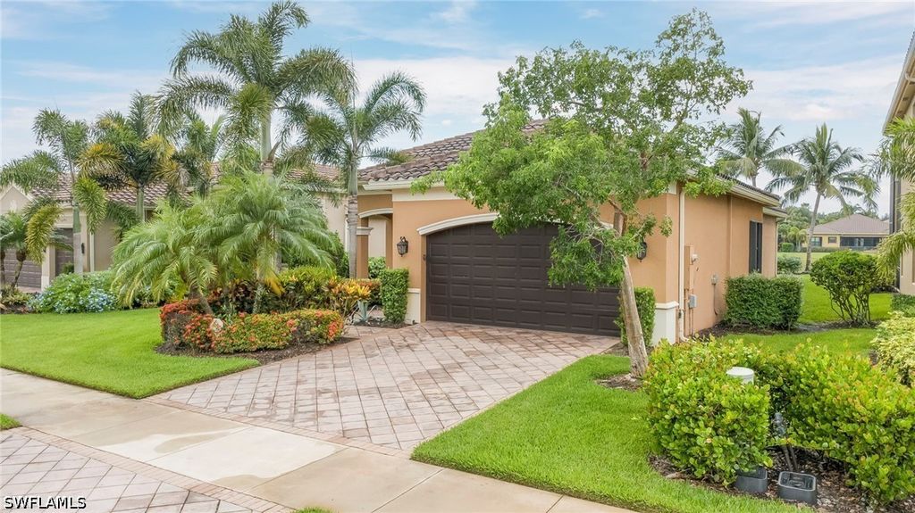 3694 Pleasant Springs Dr, Naples