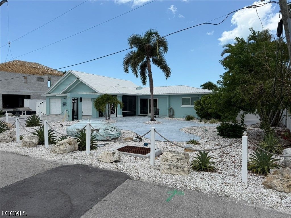 243 Estrellita Dr, FORT MYERS BEACH