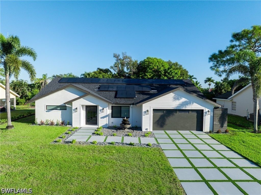 5105 Berkeley Dr, Naples