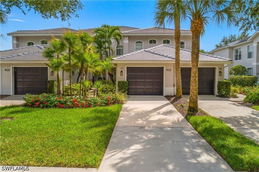 1925 Crstview Way 173, Naples
