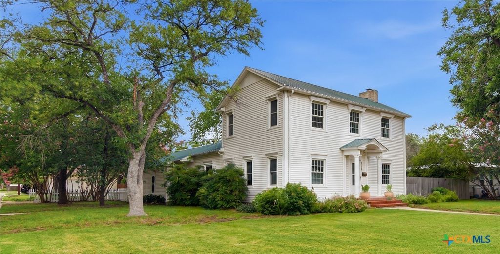 952 Bismark Street, Seguin