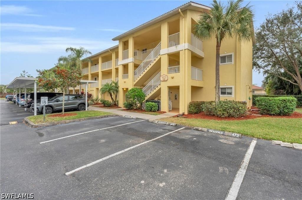 8271 Key Royal Cir 932, Naples