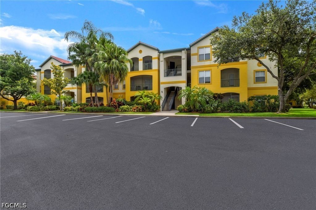 11521 Villa Grand 913, FORT MYERS
