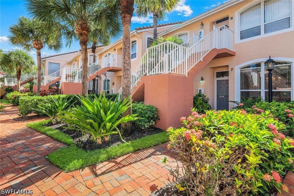 2036 Cascades Dr 7, Naples