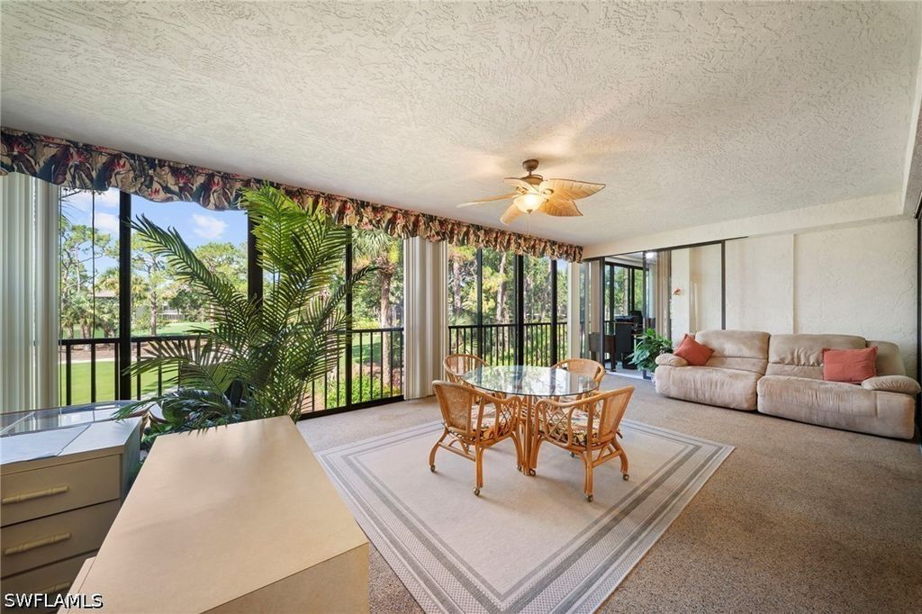 758 Eagle Creek Dr 202, Naples