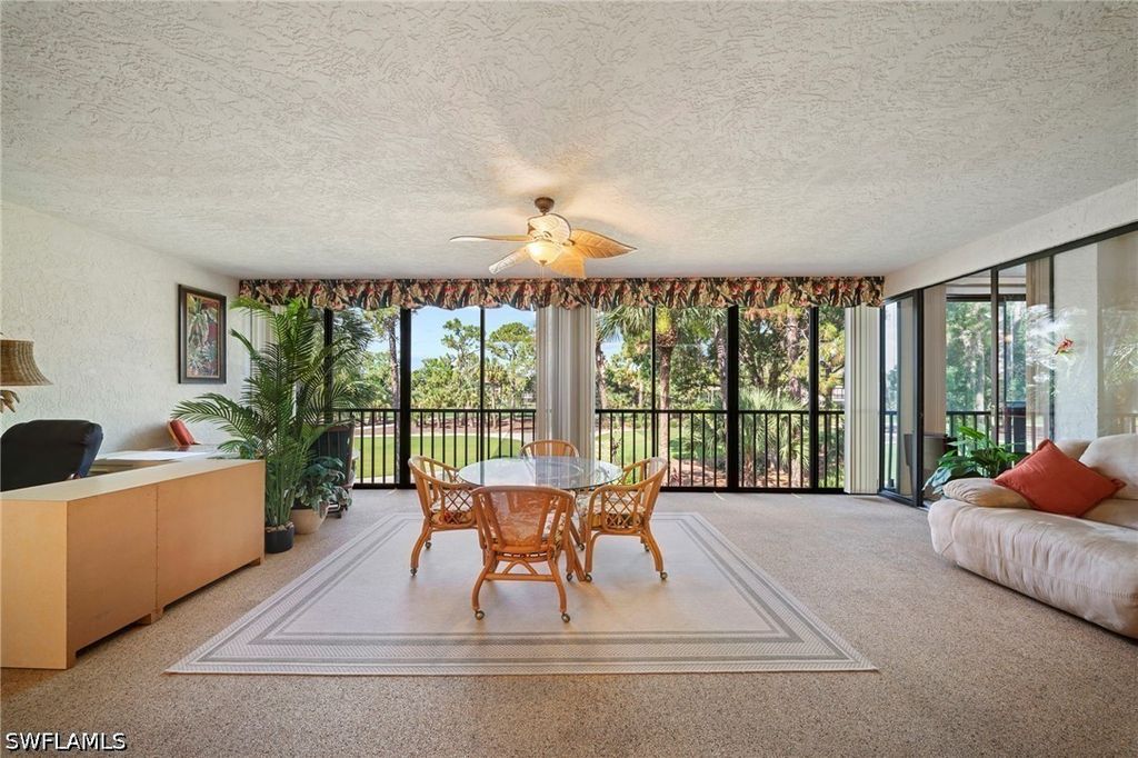 758 Eagle Creek Dr 202, Naples