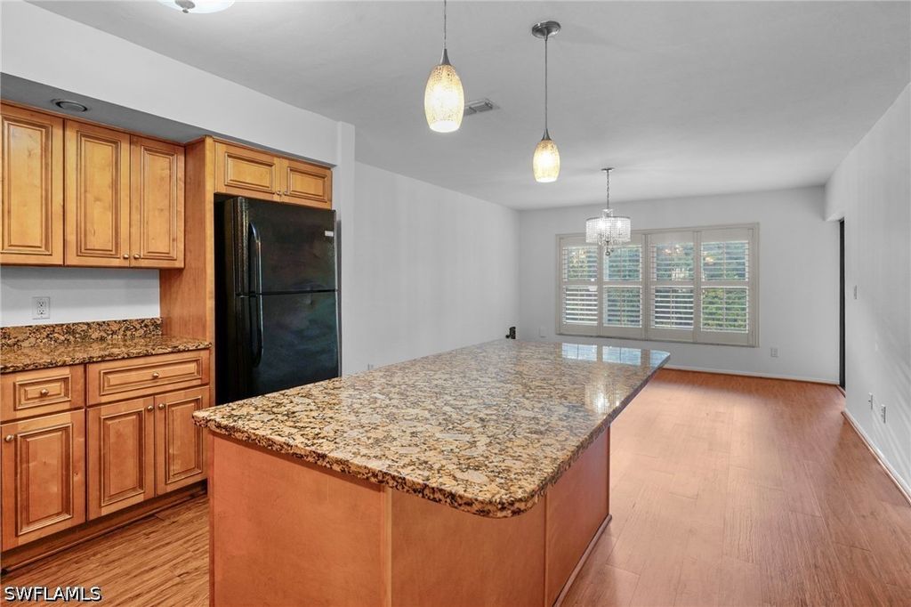 8302 Charter Club Cir 6, Fort Myers