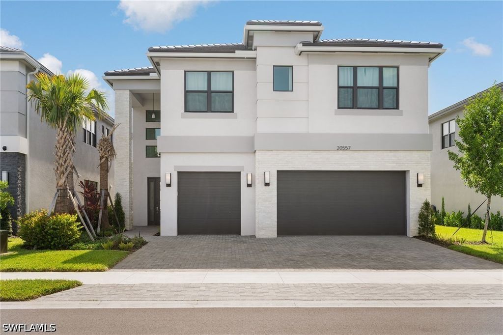 20557 Fair Oak Ln, Estero