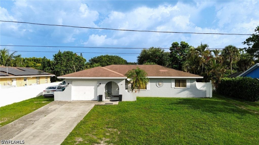 4636 25th Ave Sw, Naples
