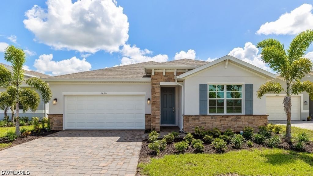 16929 Elkhorn Coral Dr, North Fort Myers