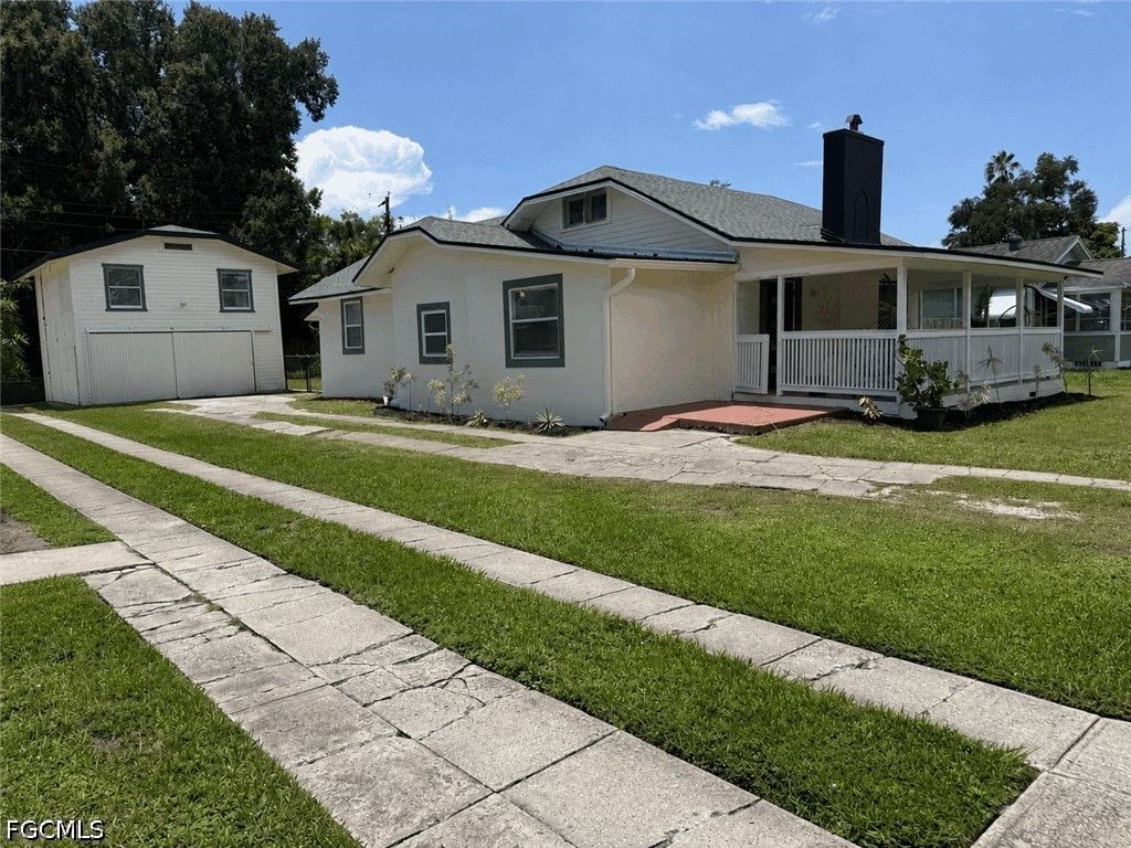 3516 E Riverside Dr, FORT MYERS