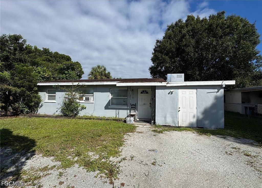 105 William St, FORT MYERS